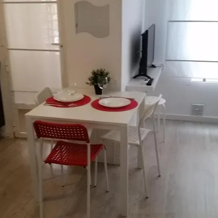 Apartment Moriones A. A150 M Del Mar En Centro De Ciudad