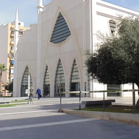 Apartment Moriones A. A150 M Del Mar En Centro De Ciudad