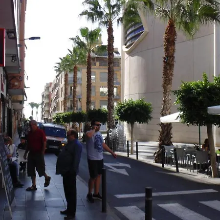 Moriones A. A150 M Del Mar En Centro De Ciudad