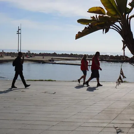 Moriones A. A150 M Del Mar En Centro De Ciudad *