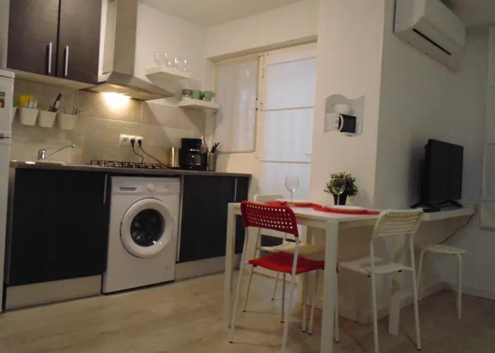 Moriones A. A150 M Del Mar En Centro De Ciudad Torrevieja