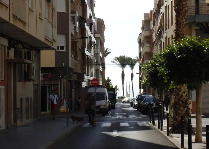 Moriones A. A150 M Del Mar En Centro De Ciudad *